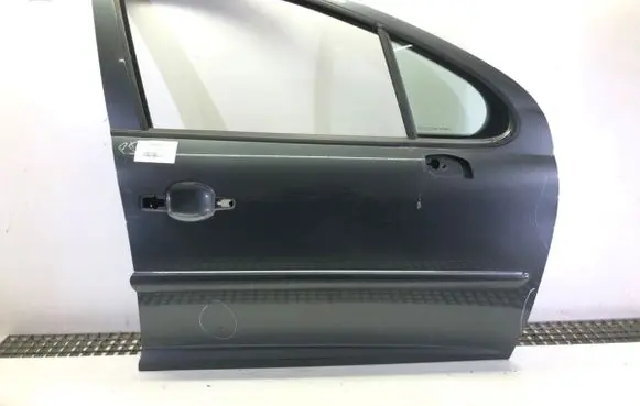 Peugeot 207 Front door