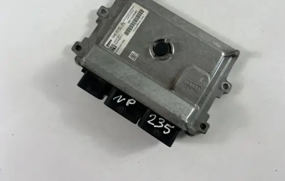 Peugeot 208 Engine control unit/module ECU 9811545080 9800913080