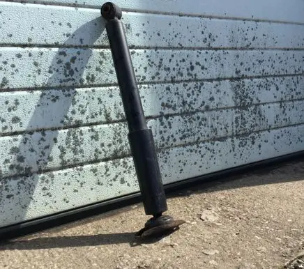 Volvo XC60 Rear shock absorber with coil spring 