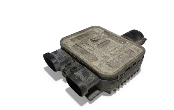Coolant fan relay