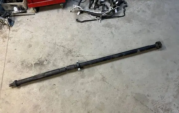 BMW X1 F48 F49 Rear driveshaft/prop shaft 8605878