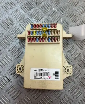 Hyundai i30 Fuse module 919502H500 919501H510 1010524002