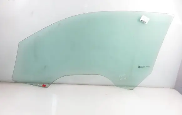 Ford Fiesta Front door window glass four-door