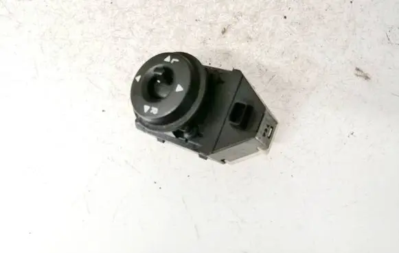 KIA Venga Wing mirror switch 357480