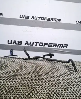 Engine coolant pipe/hose