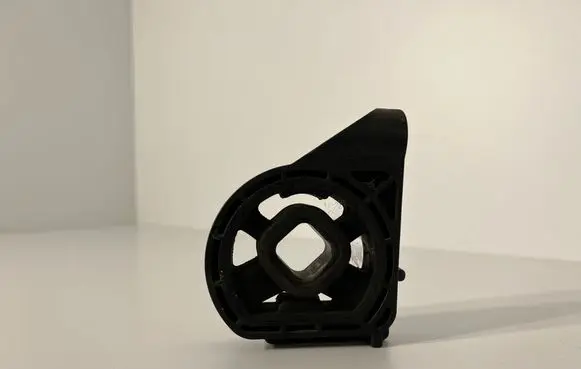 Hyundai Ioniq Radiator mount bracket