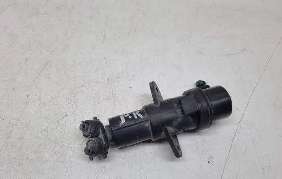 BMW X3 E83 Headlight washer spray nozzle 7001949