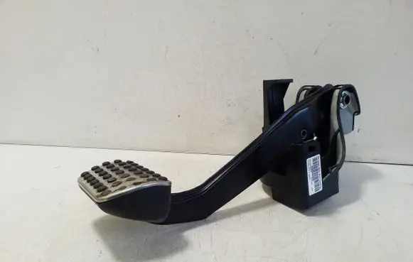 Mercedes-Benz CLS C218 X218 Brake pedal A2042902301 A1702900182