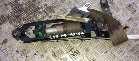 Volvo S80 Front seatbelt