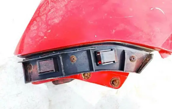 Volkswagen Polo Front bumper mounting bracket