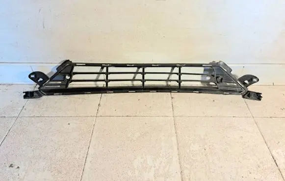 Volvo XC60 Front bumper lower grill 31455655