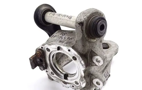 BMW X6 F16 Stub axle 6770984