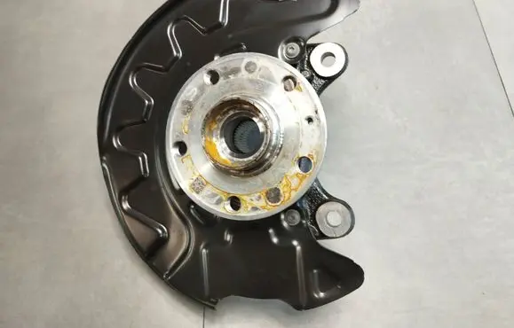 Seat Leon IV Front wheel hub 5WA407621