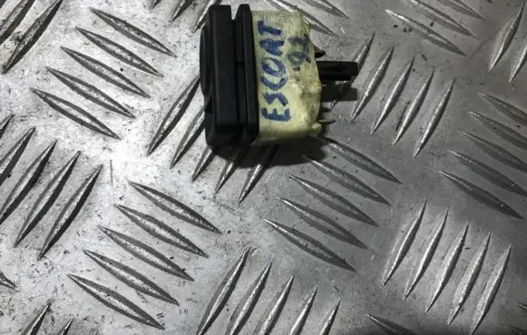 Windscreen/window heater switch