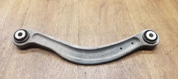Rear control arm