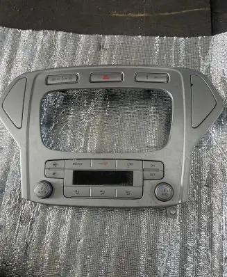 Ford Mondeo MK IV Climate control unit 7S7T18C612AF