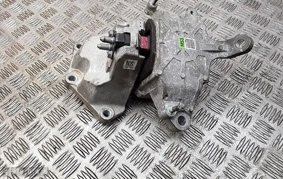 Hyundai Tucson TL Engine mount bracket 21824n9500ph