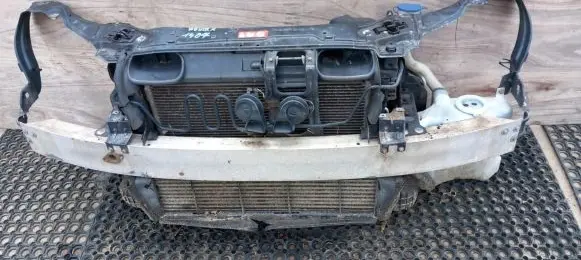Mercedes-Benz C W203 Radiator support slam panel