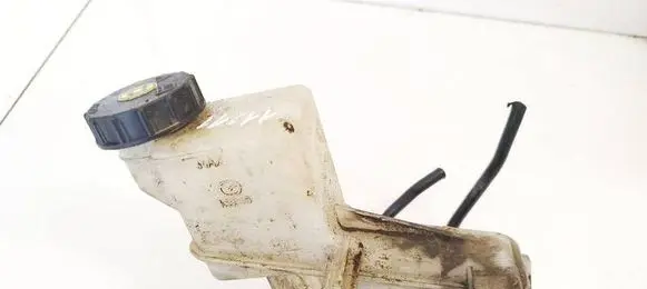 Mazda 6 Brake fluid reservoir K3239