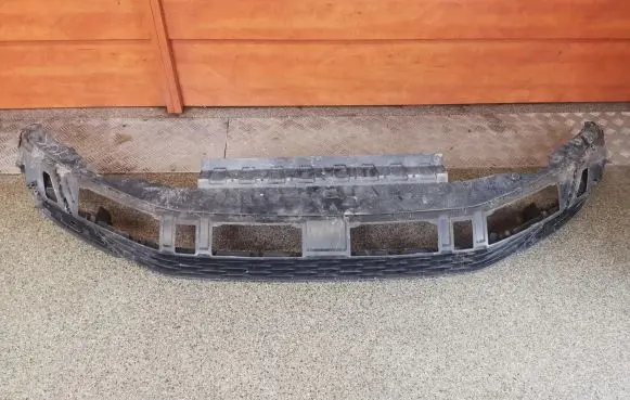 Volkswagen Tiguan Front bumper lip 5NN805903D