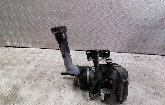 Peugeot RCZ Power steering pump 9670700480 240613 A0021544