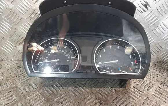 BMW X3 E83 Speedometer (instrument cluster) 341312901 25811510 102465021