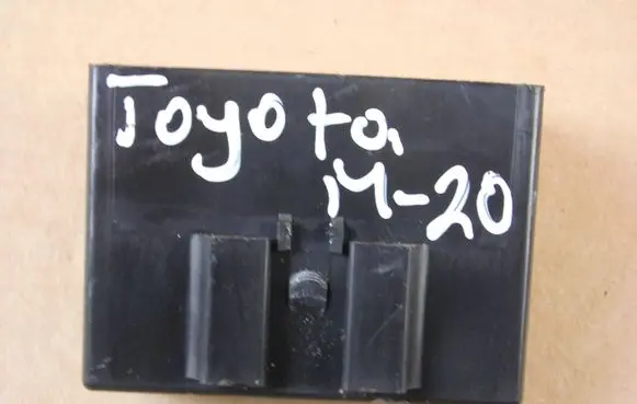 Toyota Yaris XP210 Other control units/modules 82644K0060