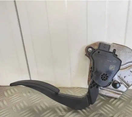 Renault Express Accelerator throttle pedal 180026976R