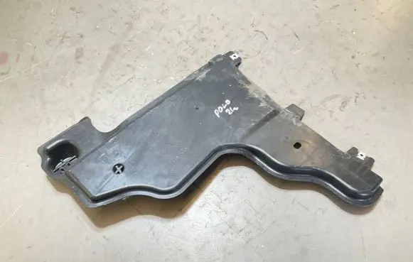 Volkswagen Polo VI Rear underbody cover/under tray 2Q0825102A
