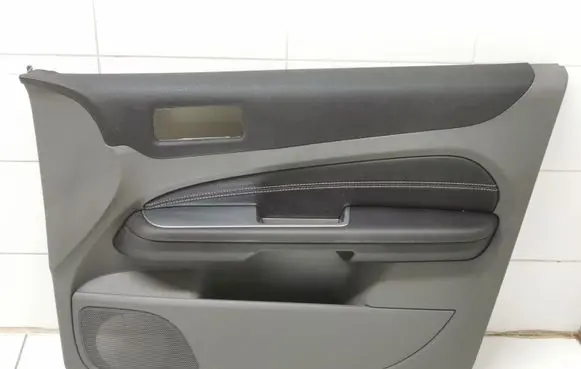 Ford Focus Front door card panel trim 4M51A23942C P9Z1A FAG42MFTE