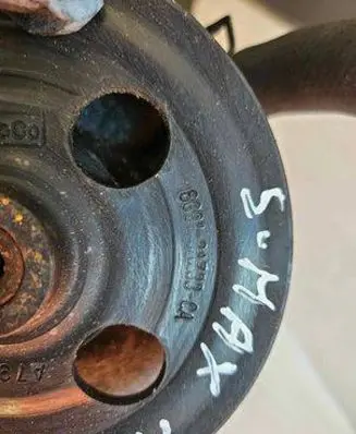 Ford S-MAX Power steering pump 6G913A733CA