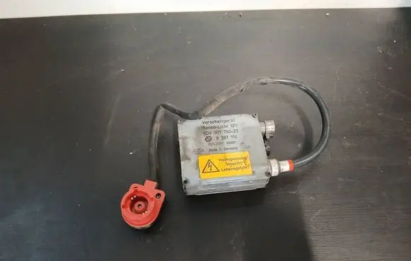 BMW 5 E39 Headlight ballast module Xenon 5DV00776029