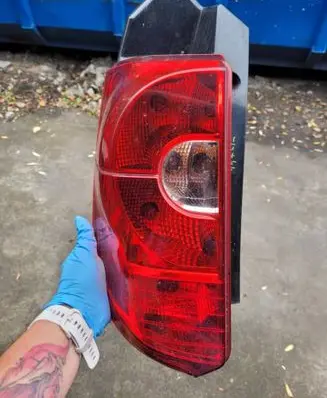 Mitsubishi Colt Tail light bulb cover holder 21679012