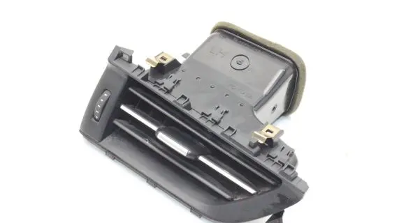 Toyota Avensis T270 Dashboard air vent grill cover trim 5566005130