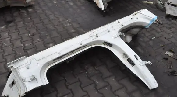 Ford Focus Pillar (middle) 