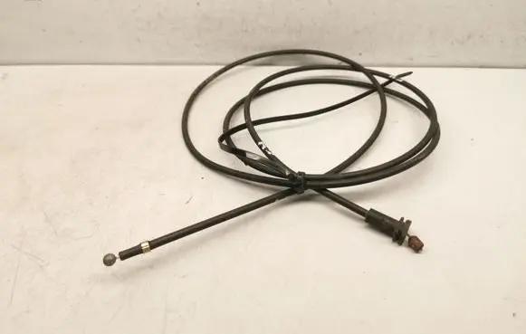 Volkswagen Golf IV Engine bonnet/hood lock release cable 