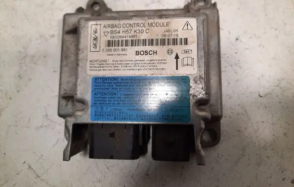 Mazda 3 I Airbag control unit/module 0285001961 BS4H57K30C 6B0064414801