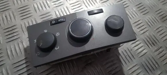 Opel Zafira B Climate control unit 13269411 90151-317