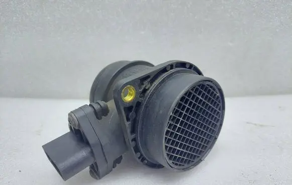 Volkswagen Golf IV Mass air flow meter 0280218060 06A906461G