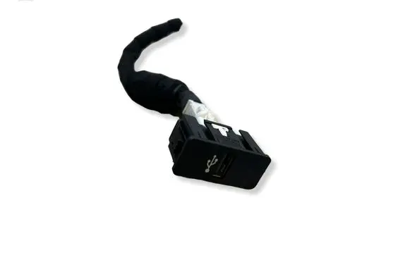 BMW 4 F32 F33 USB socket connector 9230248