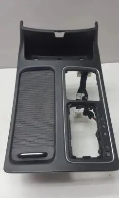 KIA Sorento Dashboard trim 141230-326
