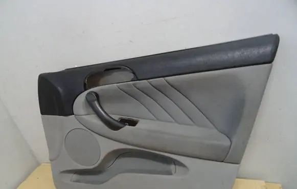 Alfa Romeo 147 Front door card panel trim