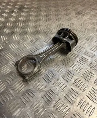 Porsche Cayenne (9Y0 9Y3) Piston with connecting rod R6MX