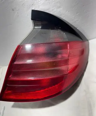 Mercedes-Benz C W203 Rear/tail lights 2038200664 0010204
