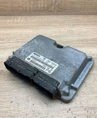 Opel Astra G Engine control unit/module ECU 24417167 0281010267