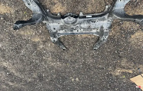 BMW iX1 Front subframe 8836338