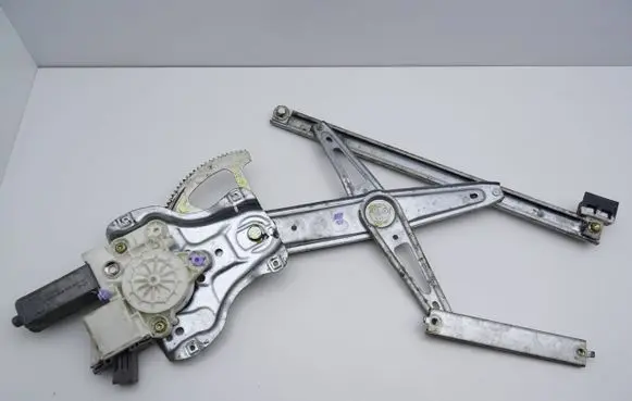 Toyota Avensis T250 Front door window regulator with motor 0130822032 992046100