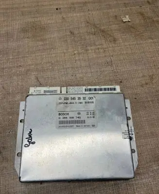 Mercedes-Benz S W220 ESP (stability system) control unit A2205453532 0265109745 2205453532