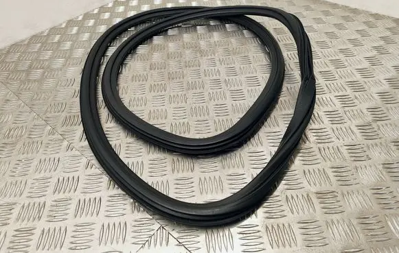 Audi A3 S3 8V Front door rubber seal 8V4831721 170315