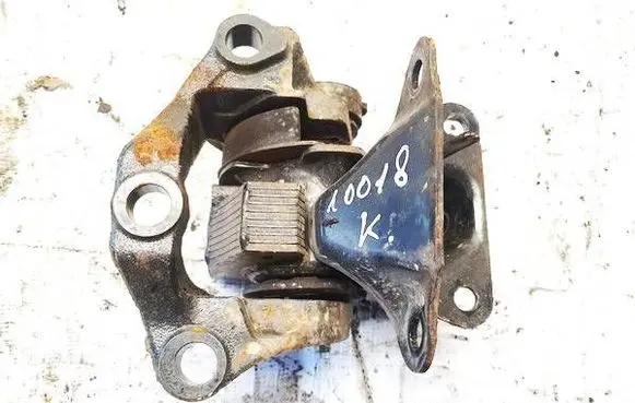 Mazda CX-7 Engine mount bracket l230